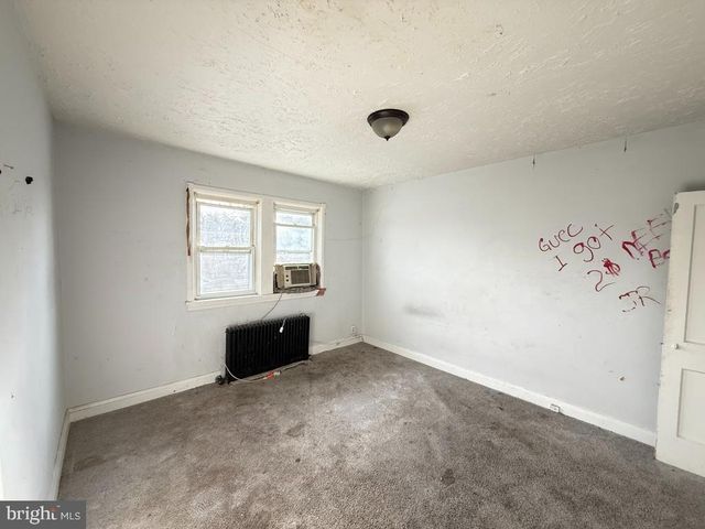 526 SHERIDAN AVE, Baltimore, MD 21212