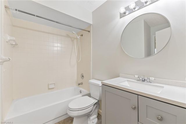 17156 Ravens Roost # 11, Fort Myers, FL 33908