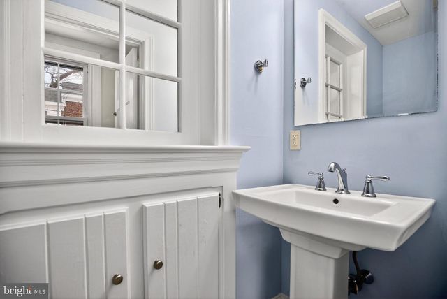 1183 JERICHO RD, Abington, PA 19001