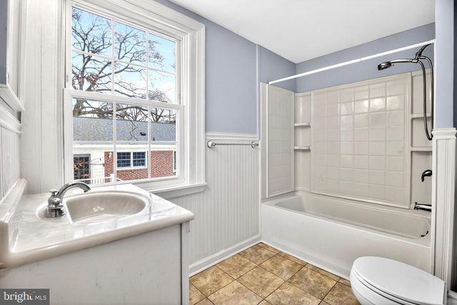 1183 JERICHO RD, Abington, PA 19001