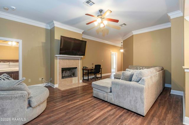 106 Country Garden Lane, Lafayette, LA 70507