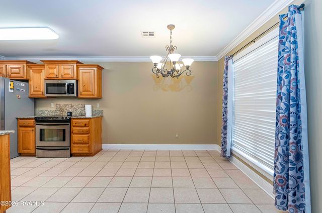 106 Country Garden Lane, Lafayette, LA 70507