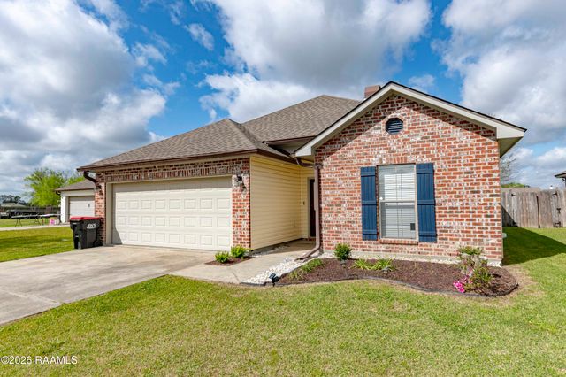 106 Country Garden Lane, Lafayette, LA 70507