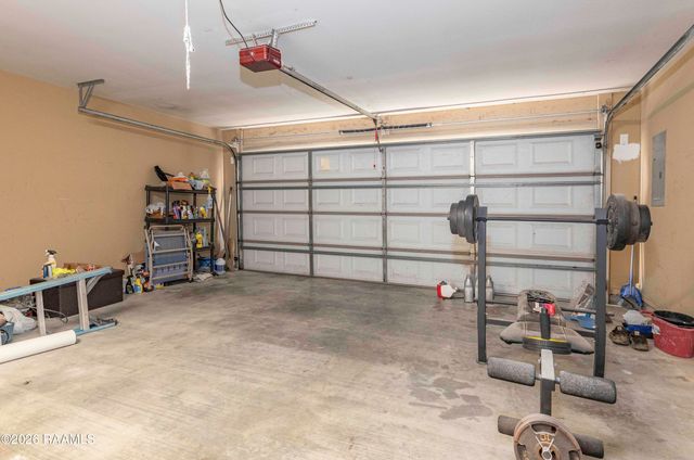 106 Country Garden Lane, Lafayette, LA 70507