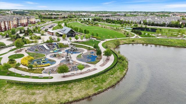 8286 Jonquil Lane N, Maple Grove, MN 55369