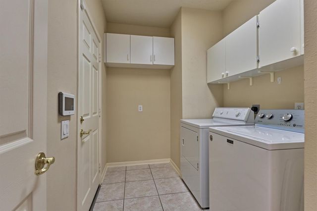 175 W Lilac Ridge Place, The Woodlands, TX 77384