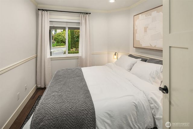 709 3rd Street S, Kirkland, WA 98033