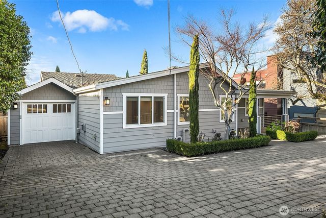 709 3rd Street S, Kirkland, WA 98033