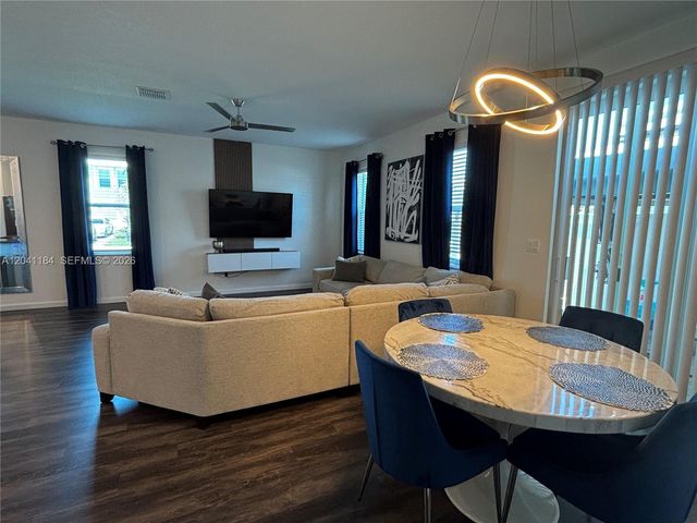 6359 Sailpointe Lane, West Palm Beach, FL 33413