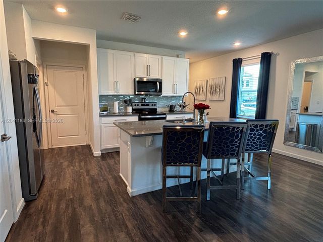 6359 Sailpointe Lane, West Palm Beach, FL 33413