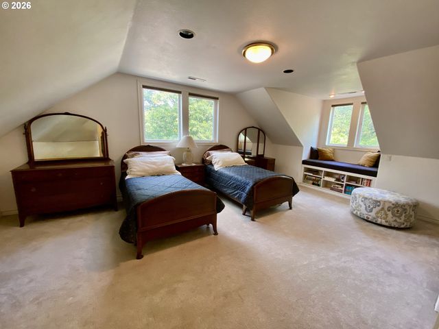 22709 Ne 123RD Cir, Brush Prairie, WA 98606
