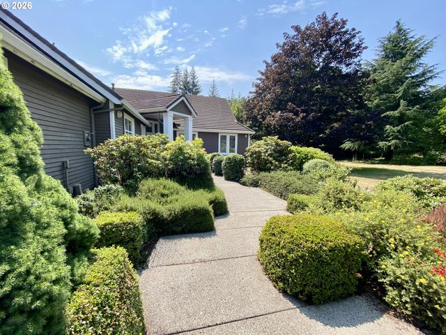 22709 Ne 123RD Cir, Brush Prairie, WA 98606