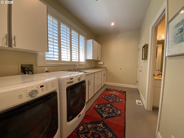 22709 Ne 123RD Cir, Brush Prairie, WA 98606