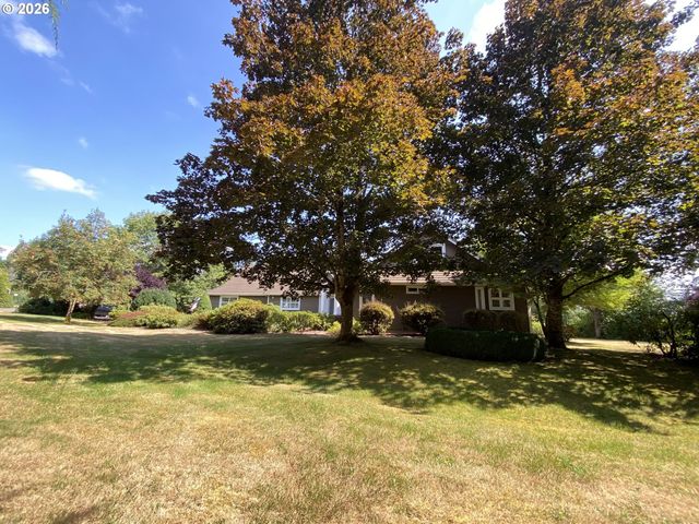 22709 Ne 123RD Cir, Brush Prairie, WA 98606