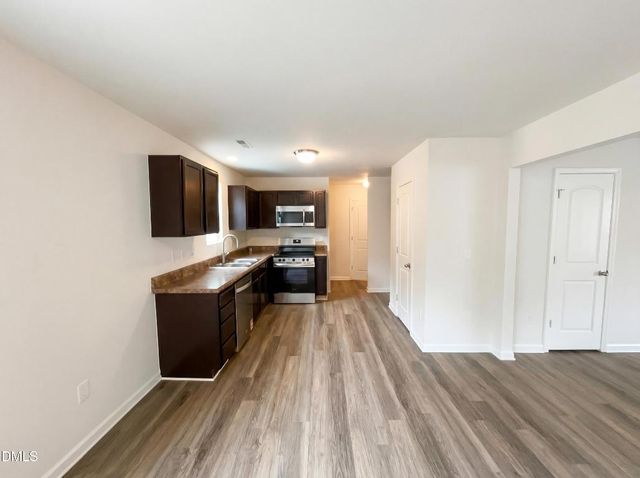 2812 Erinridge Road, Raleigh, NC 27610