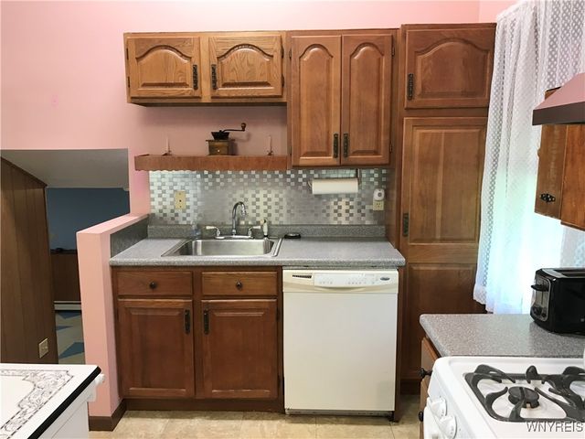 675 Sandy Avenue, Evans, NY 14006