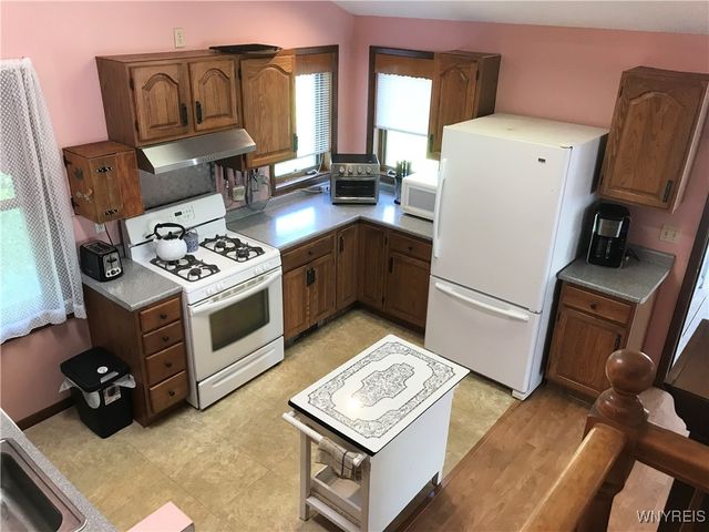 675 Sandy Avenue, Evans, NY 14006