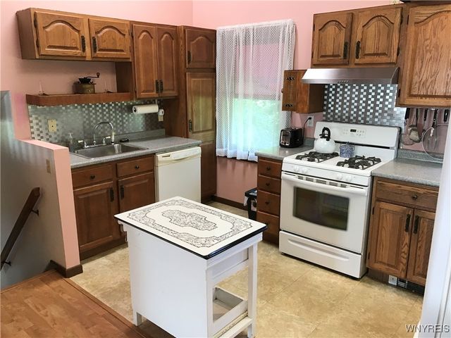 675 Sandy Avenue, Evans, NY 14006