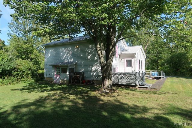 675 Sandy Avenue, Evans, NY 14006