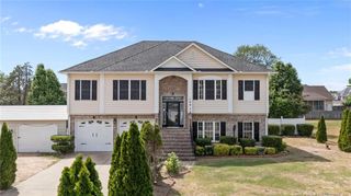 109 Canyon Ct Court, Sanford, NC 27332