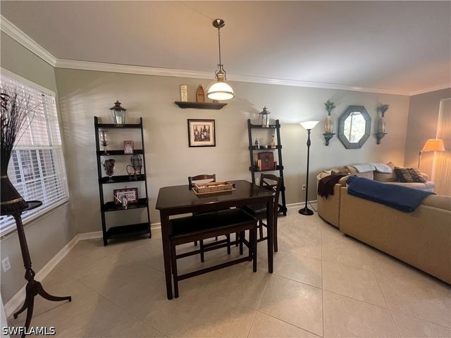 8125 Celeste DR 5113, Naples, FL 34113