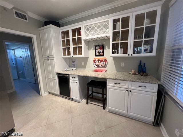 8125 Celeste DR 5113, Naples, FL 34113