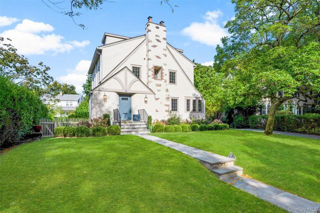47 Pine Brook Drive, Larchmont, NY 10538