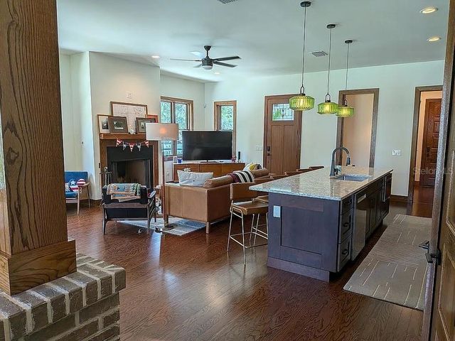1000 S 9TH STREET, Leesburg, FL 34748