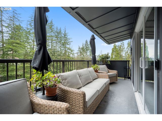 16250 PACIFIC Hwy 69, Lake Oswego, OR 97034