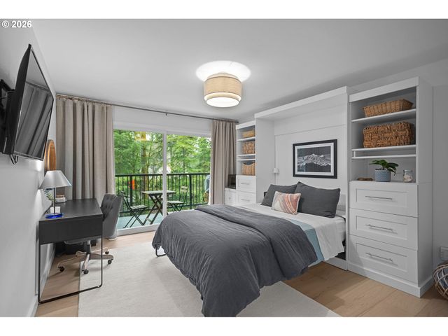 16250 PACIFIC Hwy 69, Lake Oswego, OR 97034