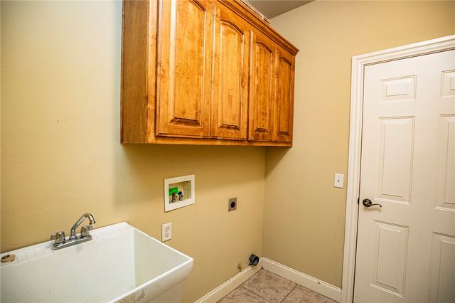 605 Tunbridge Drive, Bentonville, AR 72712