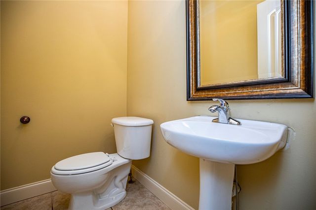 605 Tunbridge Drive, Bentonville, AR 72712