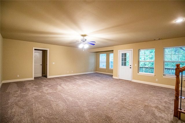 605 Tunbridge Drive, Bentonville, AR 72712
