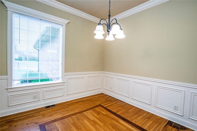 605 Tunbridge Drive, Bentonville, AR 72712