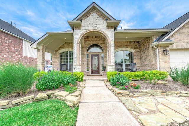 15902 Bennet Chase Drive, Cypress, TX 77429