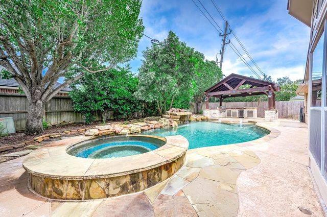 15902 Bennet Chase Drive, Cypress, TX 77429