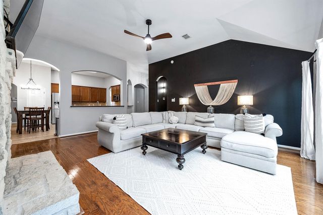 15902 Bennet Chase Drive, Cypress, TX 77429