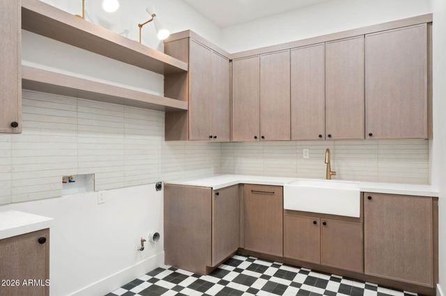 11691 E TURQUOISE Avenue, Scottsdale, AZ 85259