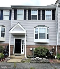 4 WINTON LN, Newark, DE 19702