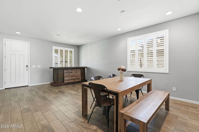 7672 W FETLOCK Trail, Peoria, AZ 85383