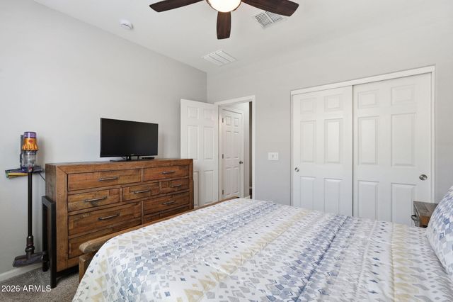 7672 W FETLOCK Trail, Peoria, AZ 85383