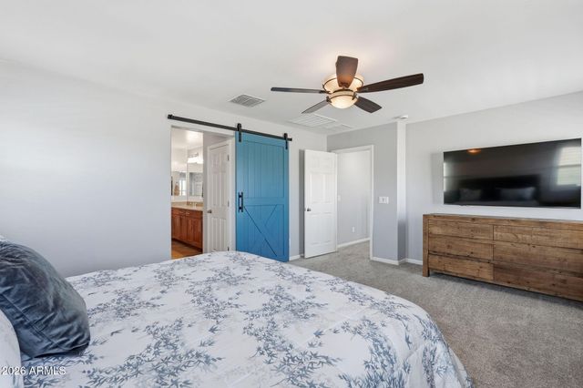 7672 W FETLOCK Trail, Peoria, AZ 85383