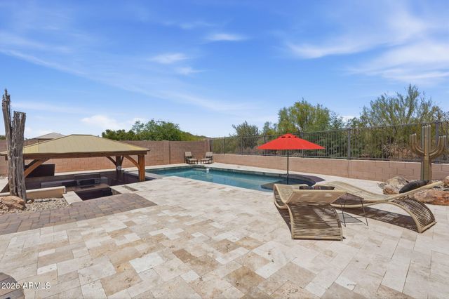 7672 W FETLOCK Trail, Peoria, AZ 85383