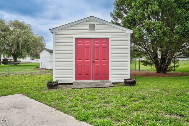 4827 Hunter Ridge Court, Rocky Mount, NC 27803