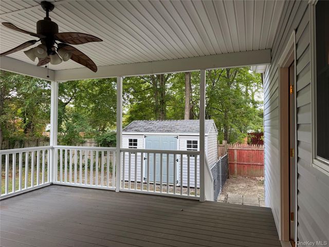 6 Concord Avenue, Medford, NY 11763