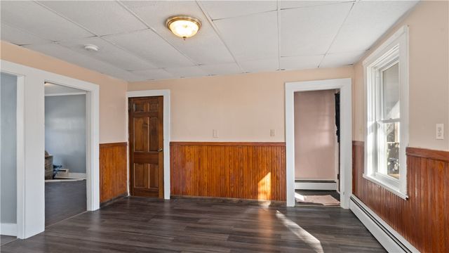 21 Highland Avenue, Coventry, RI 02816