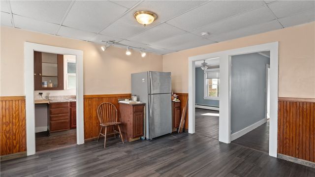 21 Highland Avenue, Coventry, RI 02816