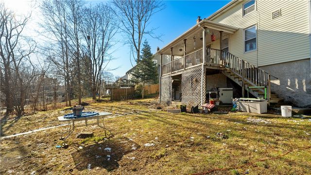 21 Highland Avenue, Coventry, RI 02816