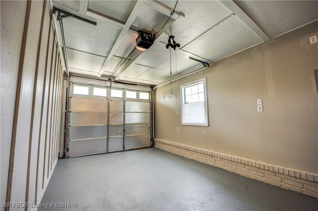 101 S 42nd Street, Van Buren, AR 72956