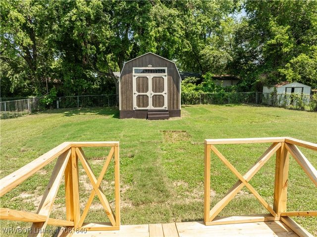 101 S 42nd Street, Van Buren, AR 72956